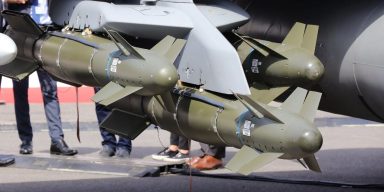 Βίντεο: MiG-29 εξαπολύει γαλλική βόμβα AASM-250 Hammer εναντίον ρωσικών δυνάμεων