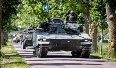 NATO: Η Σουηδία στέλνει περίπου 500 στρατιώτες, CV90 και Leopard στη Λετονία για έξι μήνες