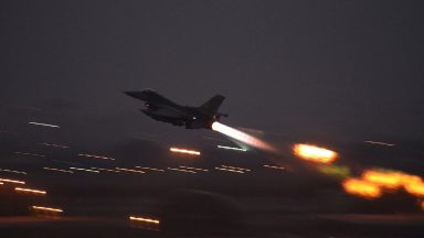 Τί ετοιμάζει η Τουρκία; Μετακινεί την 152η μοίρα μαχητικών με F-16 Block 40 στο Ιντσιρλίκ