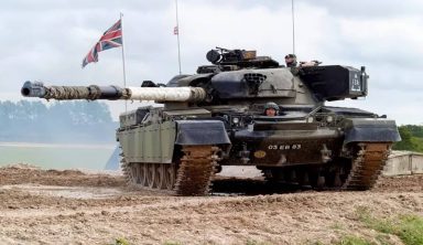 Η Βρετανία αυξάνει τις αμυντικές δαπάνες κατά 75 δισ. λίρες – Οι προτεραιότητες του νέου σχεδιασμού μέχρι το 2030