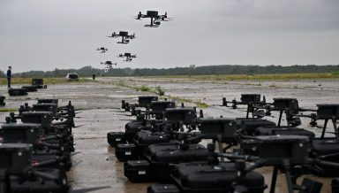 Αιφνιδιασμός σε ΝΑΤΟ: Λειτουργούν με πλήρη ισχύ τα πρώτα κοινά εργοστάσια Ρωσίας-Κίνας για την παραγωγή πολεμικού υλικού και drones – Ενιαίες αμυντικές δομές…