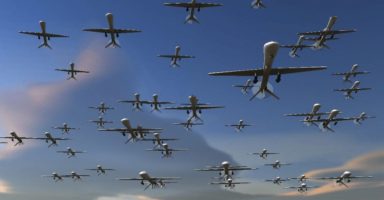 «Τα μικρά drones θα χάσουν σύντομα το πλεονέκτημα στο πεδίο της μάχης», λέει ο αρχηγός του γαλλικού στρατού