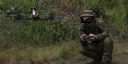 Видео: Украинский солдат бросается сдаваться россиянам, а его люди пытаются убить его с помощью дрона!