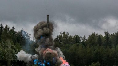 Δολοφονική «καταιγίδα» με Iskander-M: Kαταστράφηκε το ουκρανικό Αρχηγείο στο Χάρκοβο, αποθήκες, αεροδρόμια – Νεκροί δεκάδες Αξιωματικοί