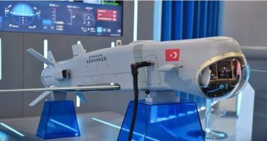 «Tρέχει με χίλια» η τουρκική βιομηχανία: Δοκιμή του πυραύλου cruise Kemankes 2 με συστήματα τεχνητής νοημοσύνης [vid]