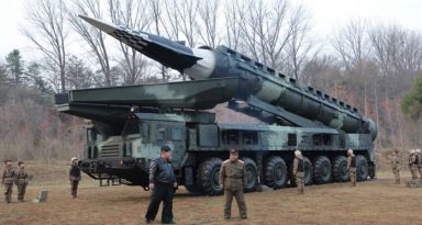 Αιφνιδιασμός σε Ιαπωνία και Δύση: Η Βόρεια Κορέα εκτόξευσε υπερηχητικό πύραυλο με ρωσική τεχνογνωσία (vid)