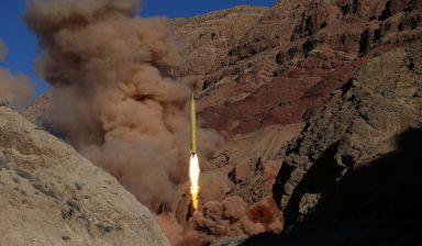 Ιρανικοί βαλλιστικοί πύραυλοι έπληξαν το Ισραήλ: Πολλαπλά πλήγματα δέχτηκε η αεροπορική βάση Ramon στη Νεγκέβ- Δεν τα κατάφερε η ισραηλινή αεράμυνα
