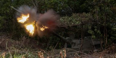 “Ρεφενέ” για την Ουκρανία: Η Τσεχία «έκλεισε» την προμήθεια για μισό εκατομμύριο οβίδες πυροβολικού