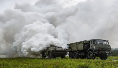 Χιλιάδες Ρώσοι στρατιώτες εισβάλλουν στην Μπελογκόροβκα υπό την κάλυψη σύννεφου καπνού μήκους χλμ: Ώρα μηδέν για το Σεβέρσκ