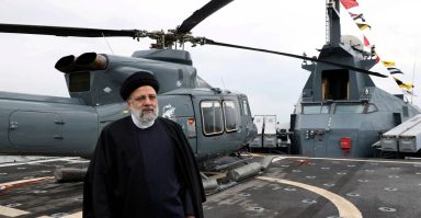 Αναπληρωτής Υπουργός Εξωτερικών του Ιράν: “Επικοινωνήσαμε με τον ιμάμη – Η κατάσταση του είναι κακή” (vid)