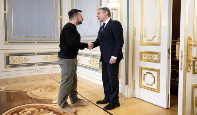 Επίσκεψη Μπλίνκεν στο Κίεβο – Ο Ζελένσκι ζητά δύο συστήματα Patriot για να προστατευθεί το Χάρκοβο