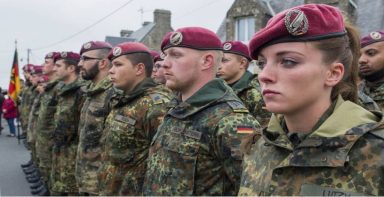 Η Ευρώπη σε πόλεμο με τη Ρωσία: Επίσημη ανακοίνωση Μακρόν στις 6 Ιουνίου – Αίτημα κινητοποίησης 900.000 εφέδρων στη Γερμανία (vid)