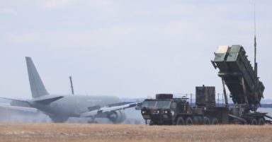 Επιδρομές ουκρανικών F-16 μέσω Πολωνίας; Δρακόντεια μέτρα ασφαλείας στο αεροδρόμιο Rzeszow – Θέλει να θέσει τη Δυτική Ουκρανία υπό Α/Α προστασία