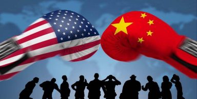 Ο εμπορικός πόλεμος ΗΠΑ-Κίνας μόλις άρχισε: Ο Μπάιντεν τετραπλασίασε τους δασμούς σε κινεζικές εισαγωγές