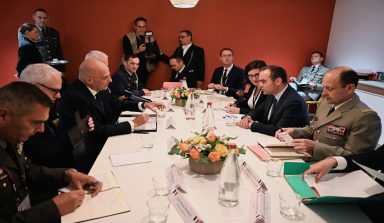 «Κάτι ψήνεται»: Συνάντηση ΥΕΘΑ Ν.Δένδια με τον Γάλλο υπουργό Άμυνας για φρεγάτες και Rafale!