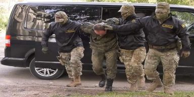 “Μην πυροβολείς”: Οι ρωσικές δυνάμεις αιχμαλώτισαν δύο Γάλλους σε Χάρκοβο και Μόσχα – Στρατιώτης της Λεγεώνας και κατάσκοπος της DGSE (vid)
