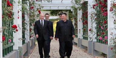 Νότια Κορέα: Στο «κόκκινο» οι σχέσεις Σεούλ-Μόσχας μετά το σύμφωνο αμοιβαίας άμυνας που υπέγραψαν Πούτιν και Κιμ Γιονγκ Ουν