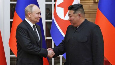 Ξένοι αναλυτές: Ρωσία και Β.Κορέα αποκατέστησαν τη στρατιωτική συμμαχία από την εποχή Ψυχρού Πόλέμου