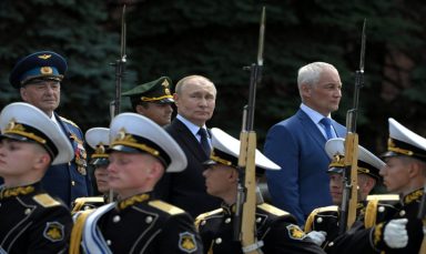 B.Πούτιν: Πάνω από 40 πολεμικά πλοία θα παραδοθούν στο Πολεμικό Ναυτικό μέχρι το τέλος του έτους