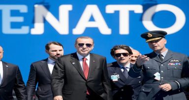 Ρ.Τ. Ερντογάν: Ανησυχητική η προοπτική μιας απευθείας σύγκρουσης μεταξύ NATO και Ρωσίας